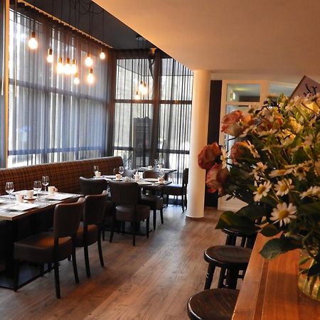Hotel Pension De Tipmast Bladel Exteriör bild